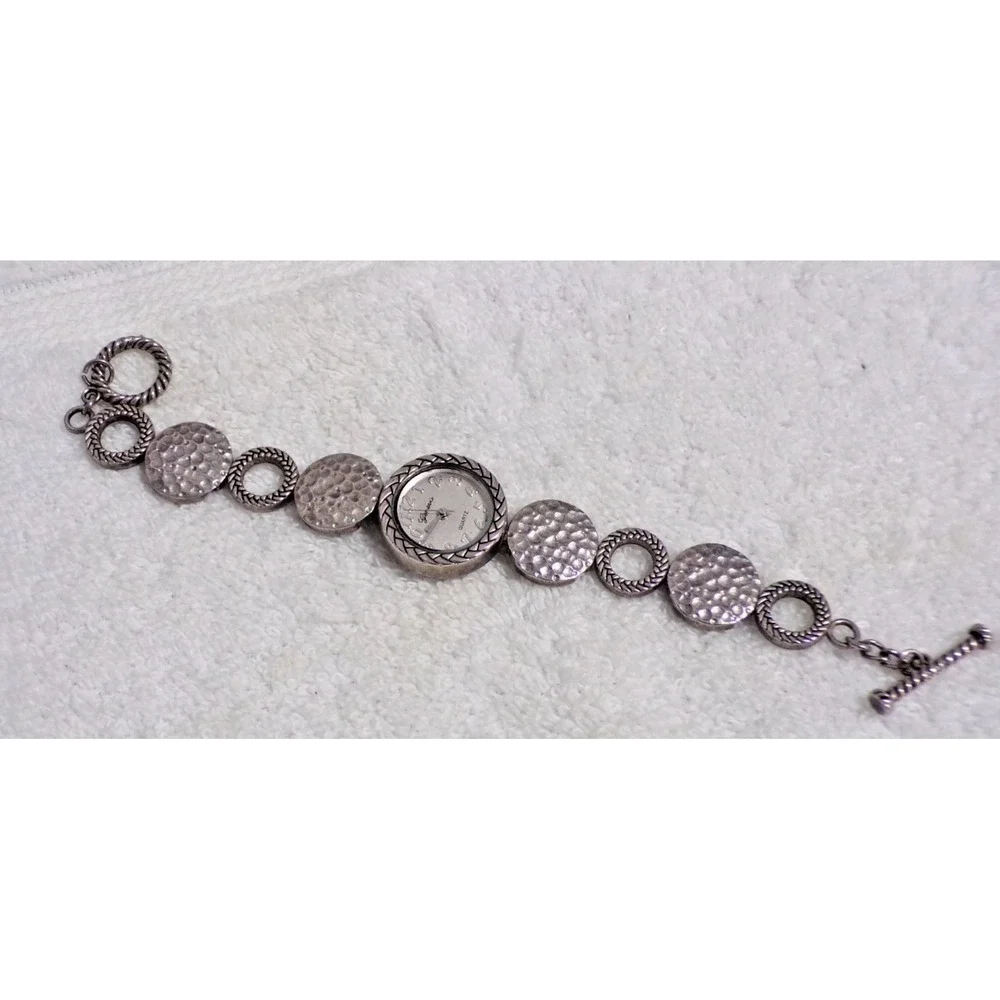Geneva Quartz Ladies Watch #D8932LC Silver Band New Battery 7